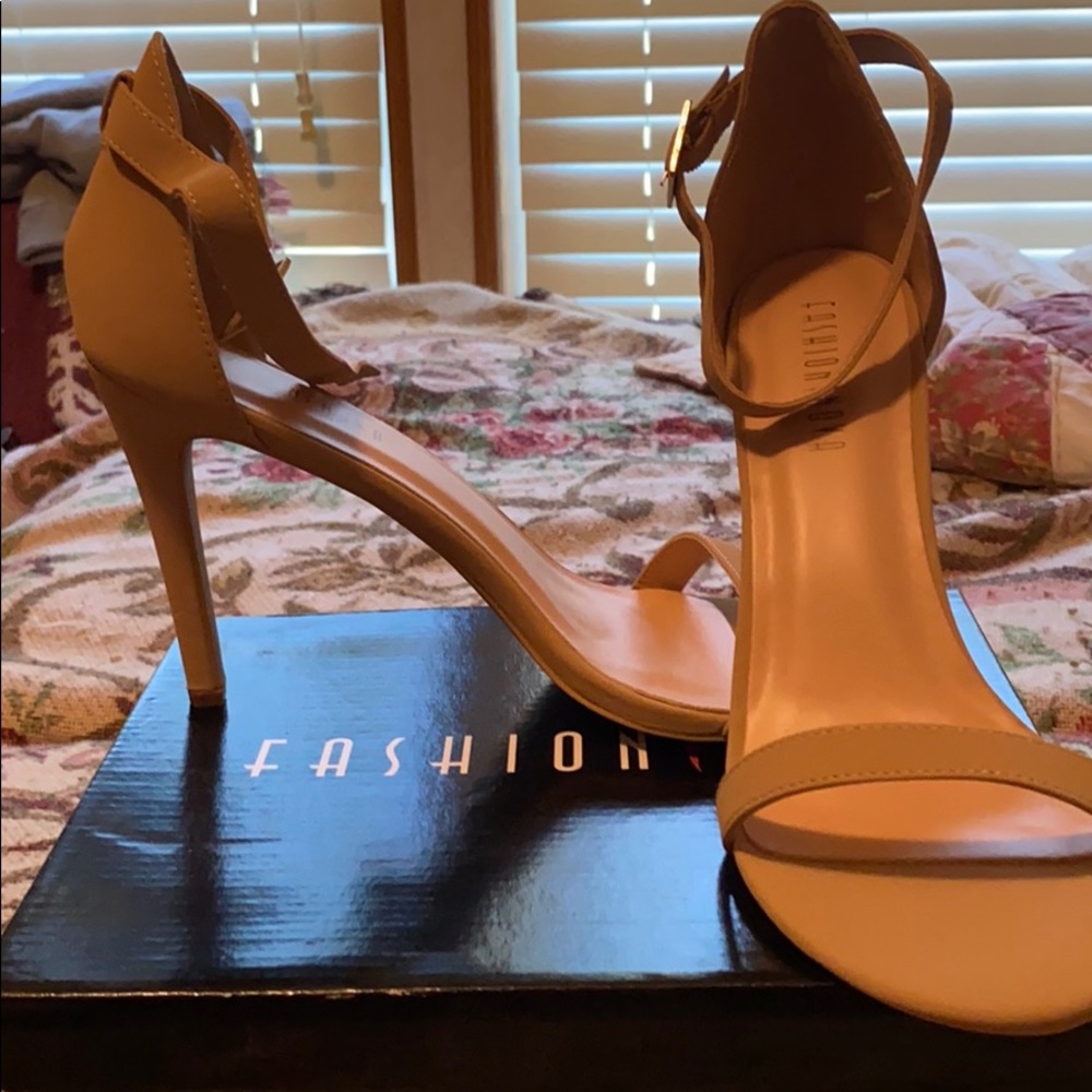 Strapped success heel nude size 11